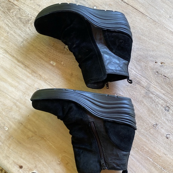 Bionica boots 71/2 - Picture 3 of 8